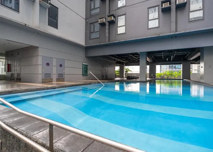 Light & Airy Scandinavian Free Pool Access Apartamento